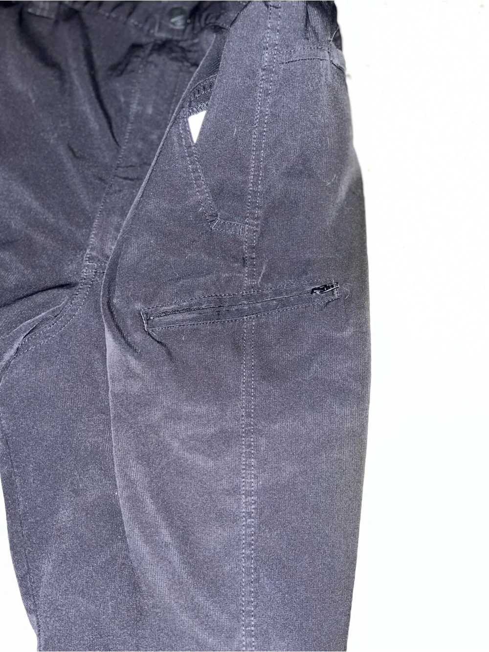 Wrangler Black Men's Cargo‎ Shorts - Classic Utility Style